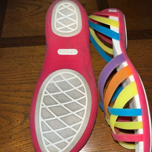 CROCS Blue and Purple Sandals Vibrant Summer Style - Picture 3 of 5